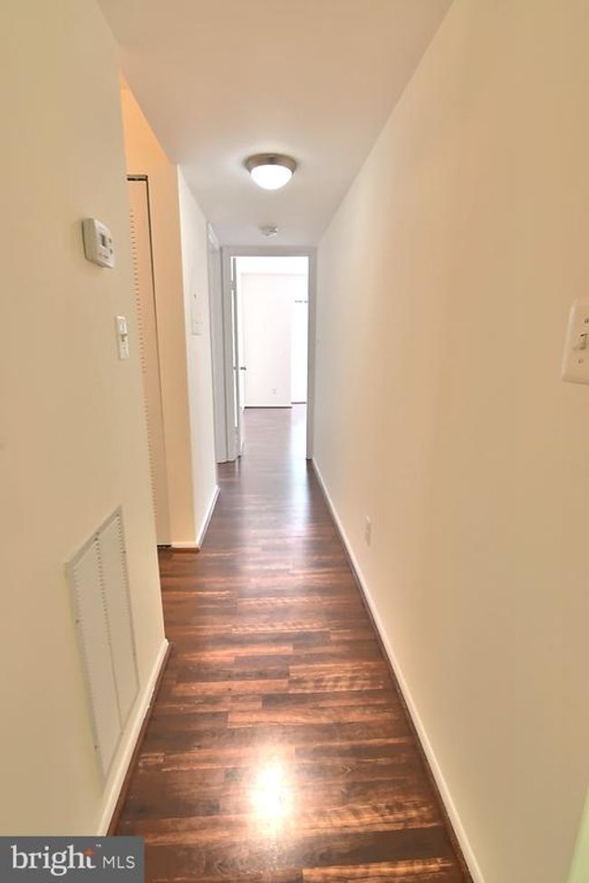1702 - 1702 Ascot Way, Condo with 2 bedrooms, 2 bathrooms and null parking in RESTON VA | Image 17