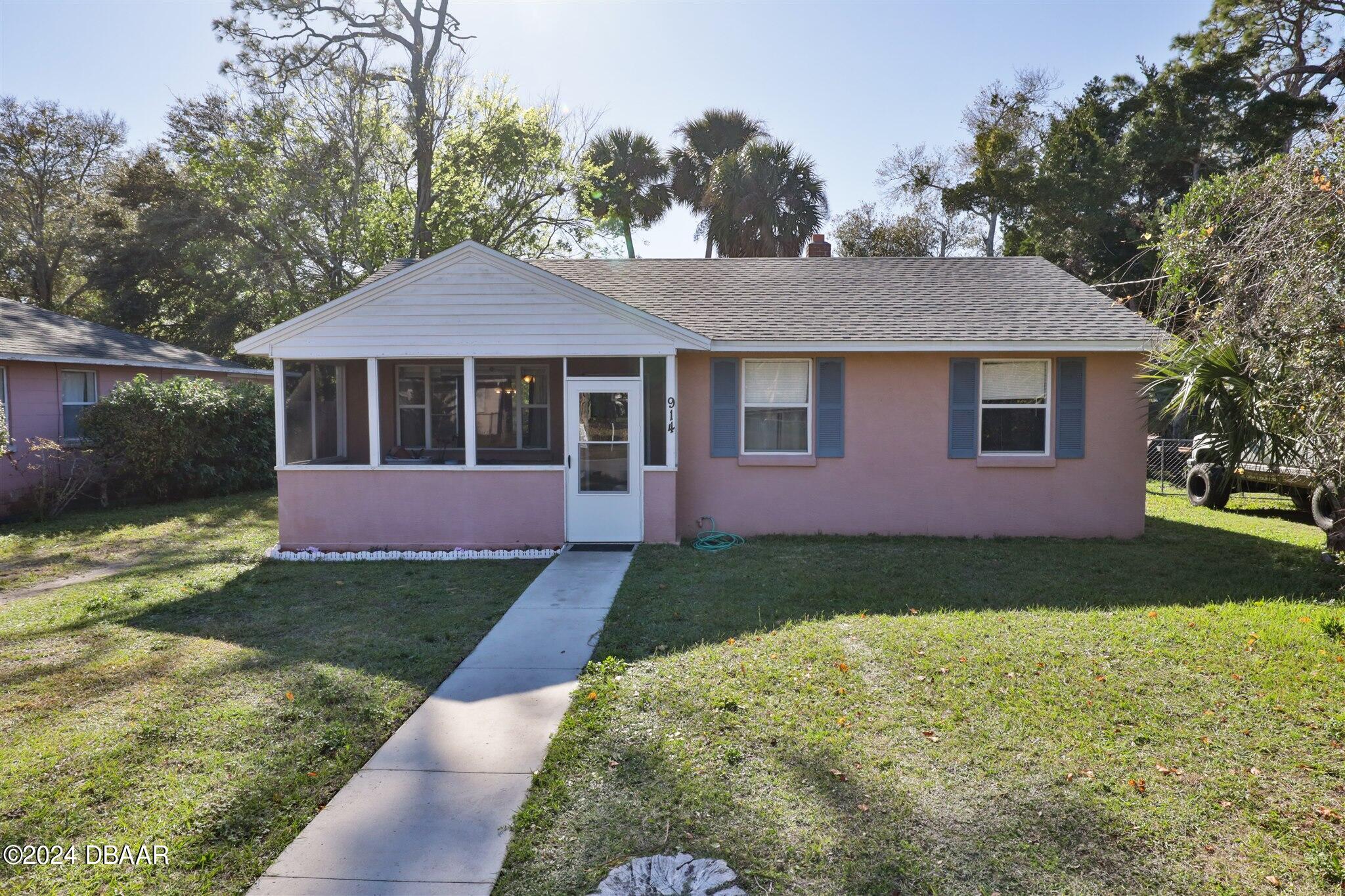 School St, Daytona Beach, FL 32114