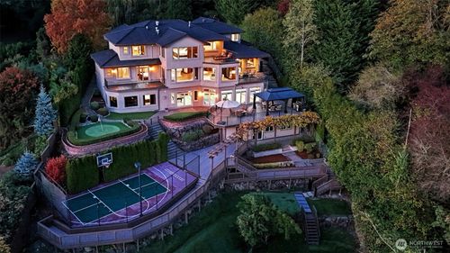 7909 78th Ave Se, Mercer Island, WA, 98040-5566 | Card Image