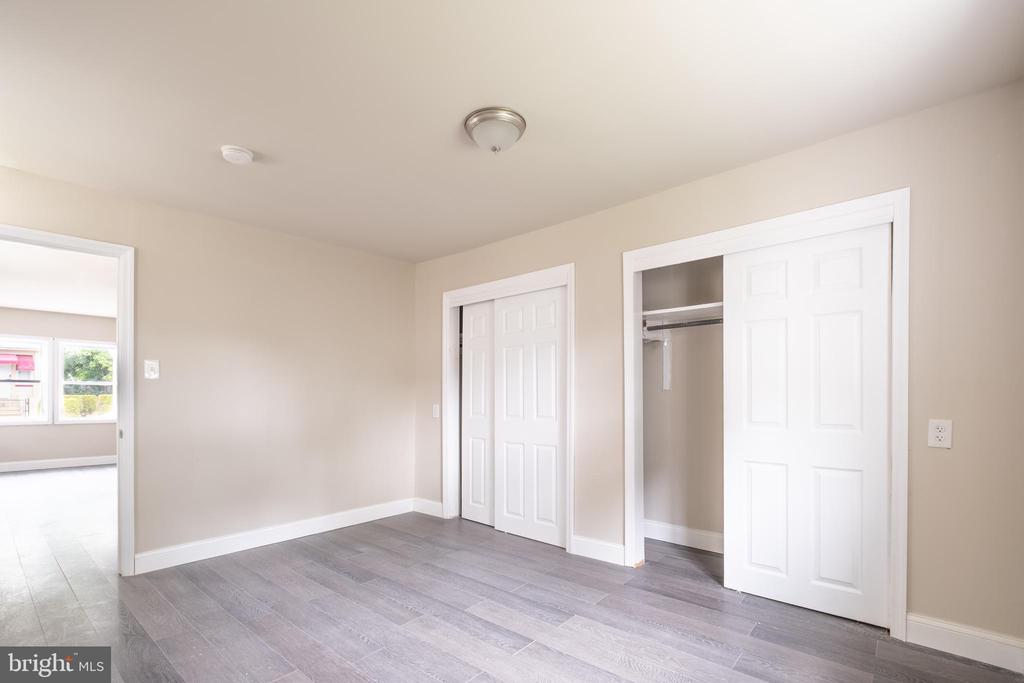 Residential Lease in EWING 5