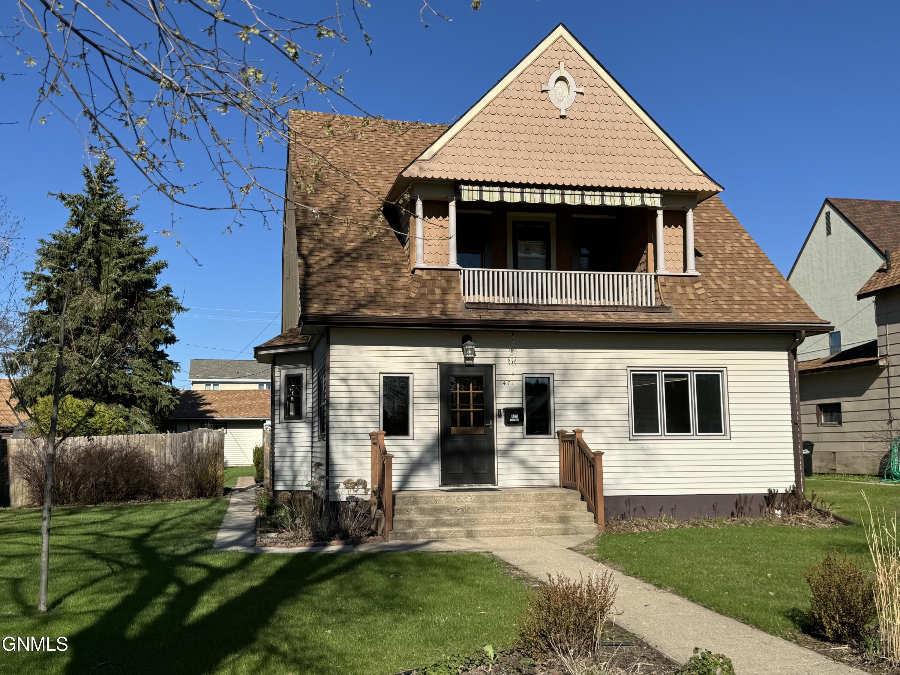 4th Ave, Valley City, ND 58072