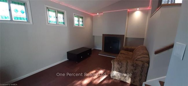 111 Calderwood Dr, House other with 3 bedrooms, 2 bathrooms and 4 parking in Kingston ON | Image 13