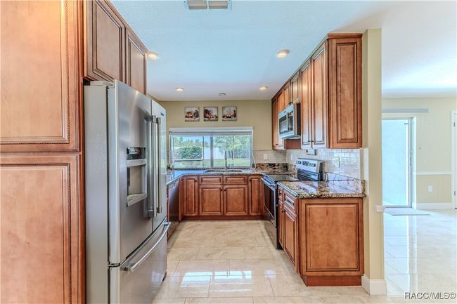 12191 Monarco Ln, House other with 3 bedrooms, 2 bathrooms and 2 parking in SPRING HILL FL | Image 17