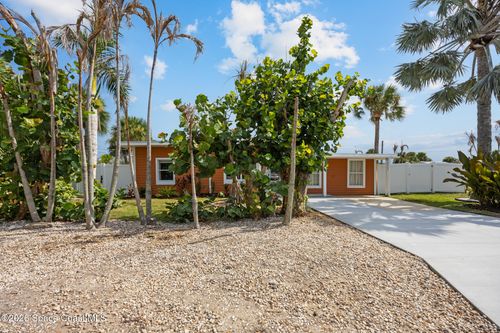 125 Franklyn Ave, Indialantic, FL, 32903-2958 | Card Image