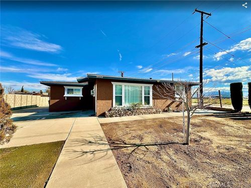 39302 10th E, Palmdale, CA, 93550 | Card Image
