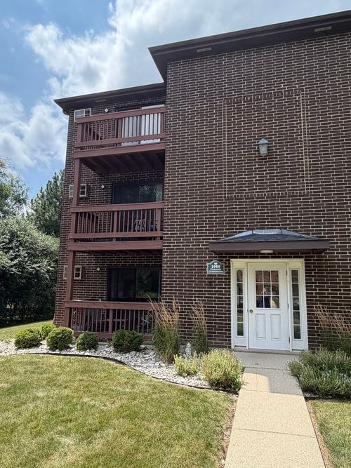 1a-1000 Spruce St, Glendale Heights, IL, 60139-3705 | Card Image