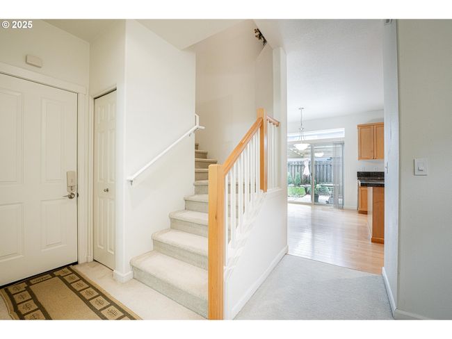 14868 Sw Citrine Loop, House other with 3 bedrooms, 3 bathrooms and 2 parking in Beaverton OR | Image 7