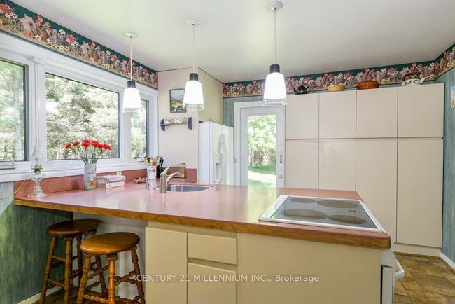 248504 5 Sideroad, House other with 3 bedrooms, 3 bathrooms and 18 parking in Mono ON | Image 15