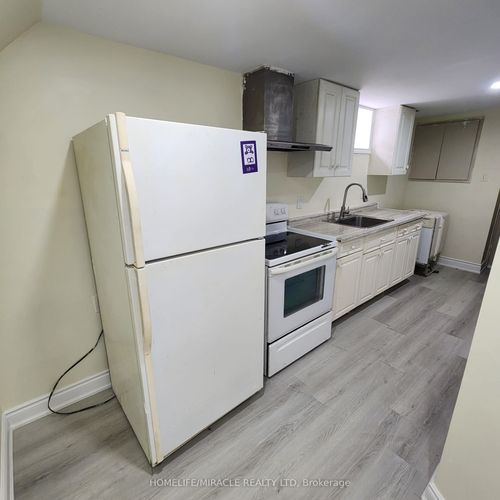 491 Salisbury St, London, ON, N5Y3B4 | Card Image