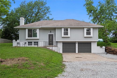 14740 Red Rock Dr, Platte City, MO, 64079-9125 | Card Image