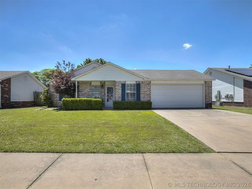 14902 E 90th Pl N, Owasso, OK, 74055-8470 | Card Image