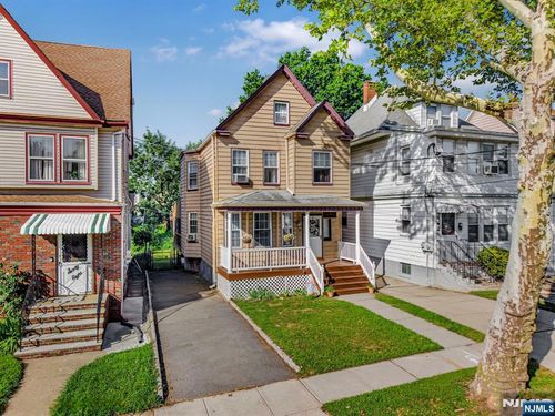 64 Pavonia Ave, Kearny, NJ, 07032-2231 | Card Image