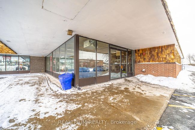44 Bridge St, Home with 0 bedrooms, 0 bathrooms and null parking in Bradford ON | Image 4