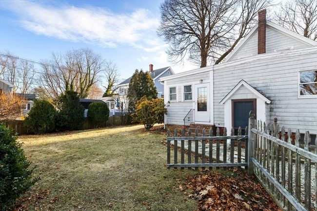 97 Mount Pleasant Ave, House other with 2 bedrooms, 2 bathrooms and 3 parking in Gloucester MA | Image 27