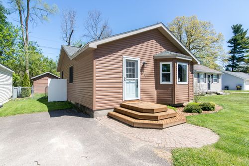 11381 Norway Dr, Hartland, MI, 48353-3432 | Card Image