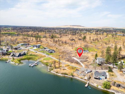 9910 S Lakehurst Dr, Medical Lake, WA, 99022-9546 | Card Image