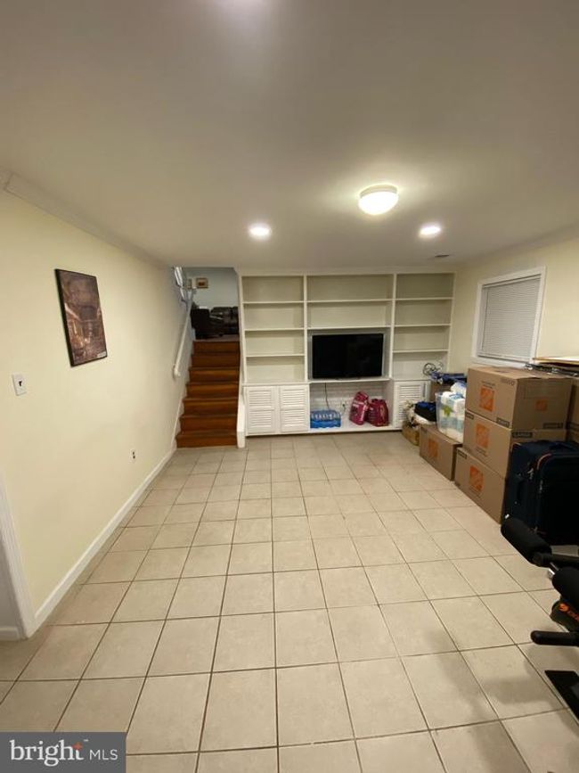 6313 Bardu Ave, House other with 3 bedrooms, 2 bathrooms and null parking in SPRINGFIELD VA | Image 19
