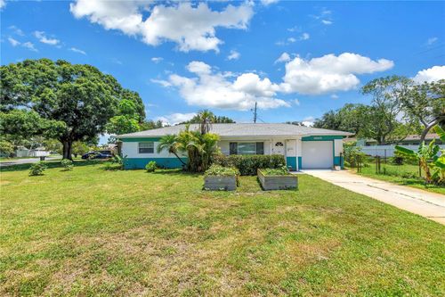 6195 28th Ave N, ST PETERSBURG, FL, 33710-3315 | Card Image