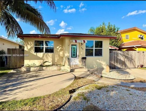 12-45 Se 14th St, Dania Beach, FL, 33004-4332 | Card Image