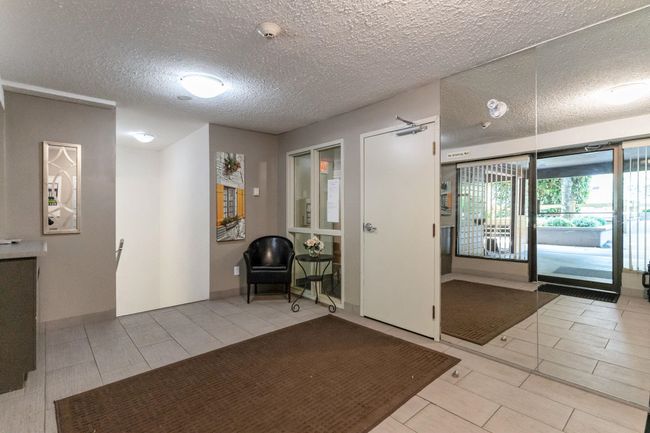202 - 251 W 4 Th Street, Condo with 2 bedrooms, 1 bathrooms and 1 parking in North Vancouver BC | Image 25