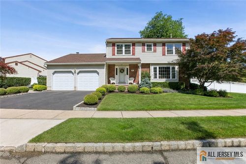 4 Van Loan Ave, Sayreville, NJ, 08872-3300 | Card Image