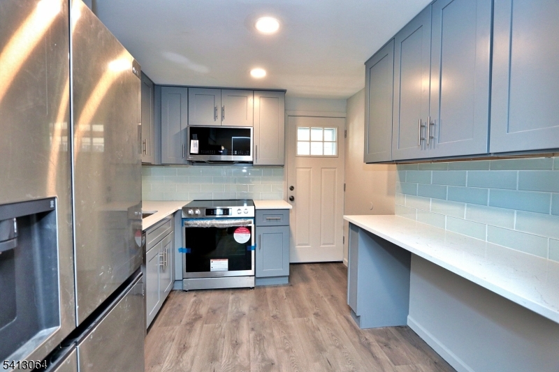 Residential Lease in Jefferson Twp. 5