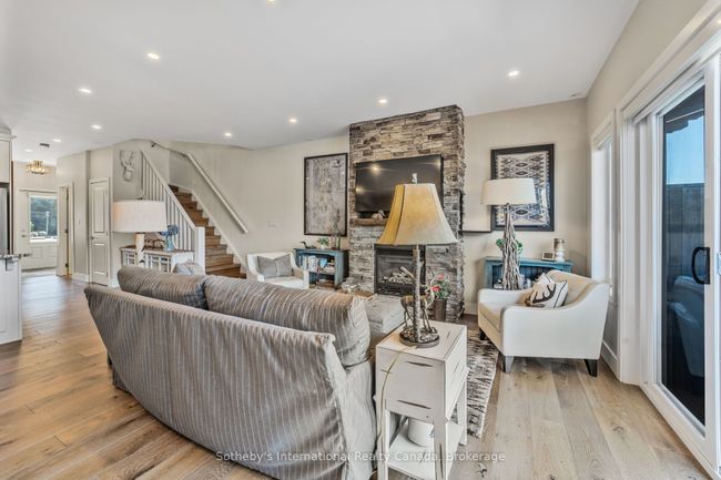 207 - 97D Joseph St, Condo with 4 bedrooms, 3 bathrooms and 2 parking in Port Carling ON | Image 25