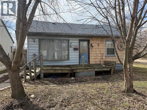 1303 Central Ave, Windsor, ON, N8Y3V3 | Card Image