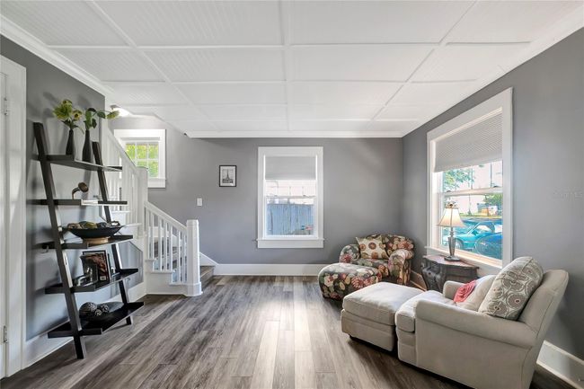 downstairs sitting room | Image 20