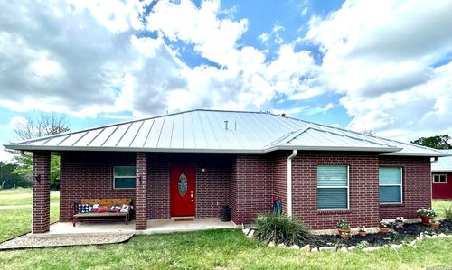495 Hill Country Dr, Pipe Creek, TX, 78063 | Card Image