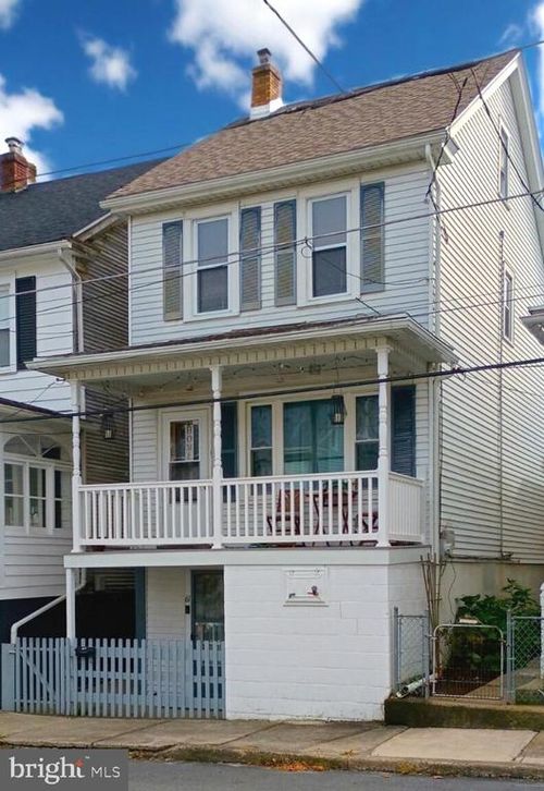 61 Rhume St, Nesquehoning, PA, 18240-1230 | Card Image