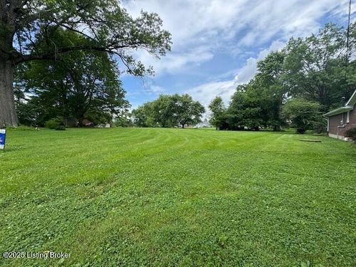 6215 Willismore Dr, Louisville, KY, 40272-4401 | Card Image