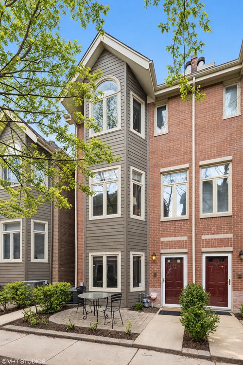 g-1238 Fletcher St, Chicago, IL, 60657-3272 | Card Image