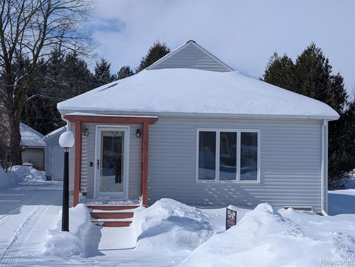 5101 Dwight St, Kinde, MI, 48445-4502 | Card Image