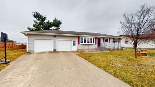 665 E Maple St, Blair, WI, 54616-9321 | Card Image