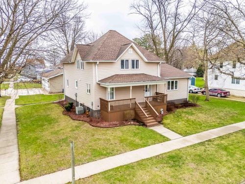 246 Briggs Avenue, Readlyn, IA, 50668 | Card Image