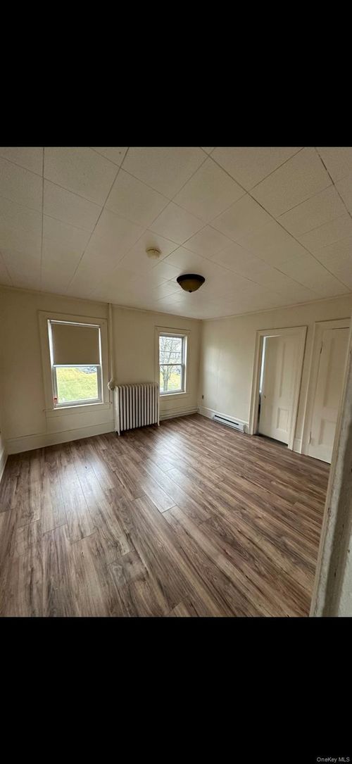 91 Ulster Ave, Walden, NY, 12586-1461 | Card Image