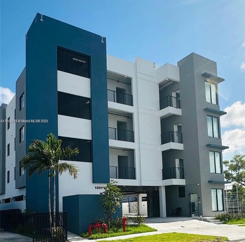 apt-304-1091 E 17th St, Hialeah, FL, 33010-3362 | Card Image