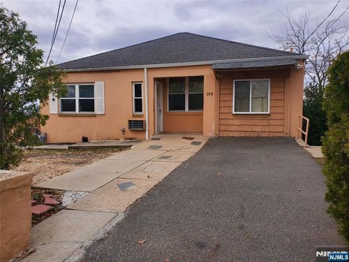 143 Bergen Blvd, Palisades Park, NJ, 07650-1949 | Card Image