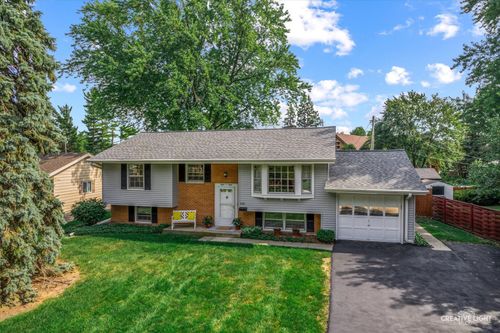 808 Longmeadow Dr, Geneva, IL, 60134-1617 | Card Image
