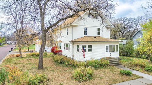 526 S Minnesota St, Redwood Falls, MN, 56283-1537 | Card Image