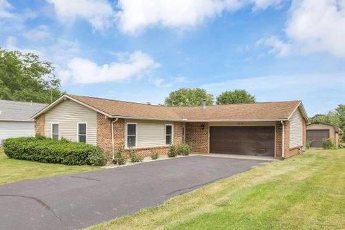 2385 W Choctaw Drive, London, OH, 43140 | Card Image