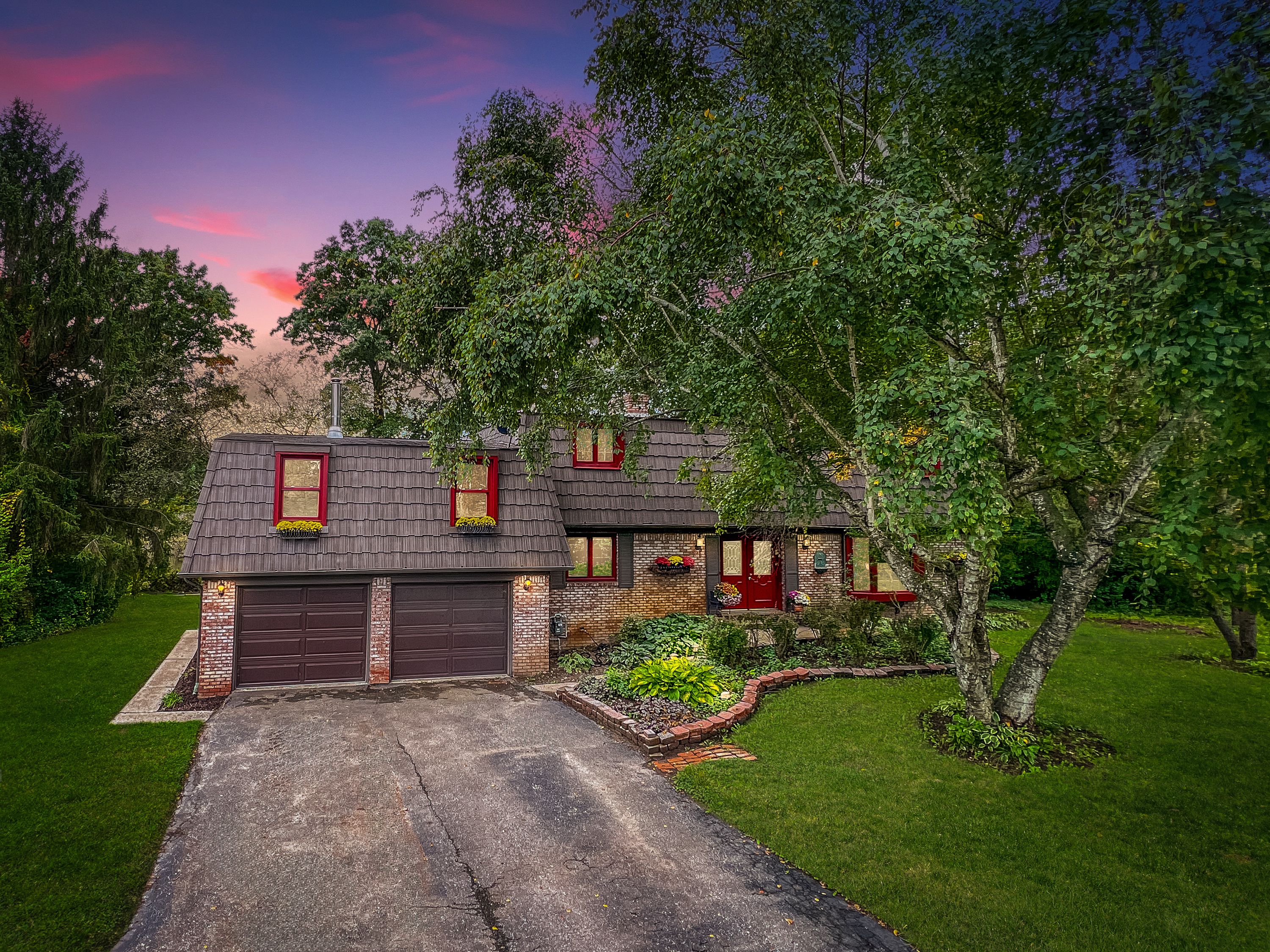 Nadette , Clarkston, MI 48346