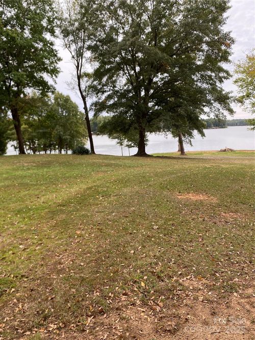 2-1130 Cedar St, Mount Holly, NC, 28120-9784 | Card Image