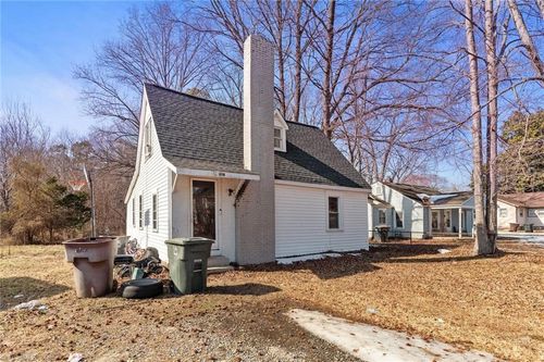 614 Franklin Boulevard, Greensboro, NC, 27401 | Card Image