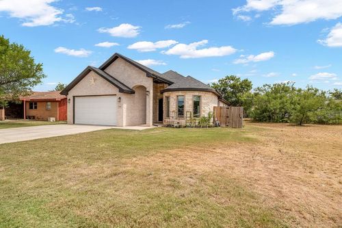 2403 Alamesa Dr, Big Spring, TX, 79720-7318 | Card Image