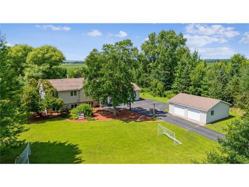 742 N Meadow Dr, Hudson, WI, 54016-7954 | Card Image