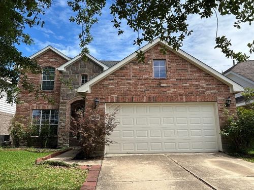 6815 Great Oaks Shadow Dr, Houston, TX, 77083-2001 | Card Image
