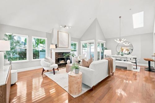 1052 Galley Ln, San Mateo, CA, 94404 | Card Image