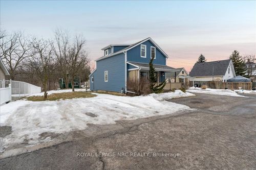 3384 Johnson St, Vineland, ON, L0R2C0 | Card Image